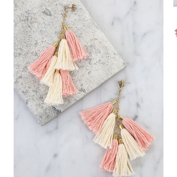 NWT Daydreamer Tassel Earrings in Peach and Gold - Picture 1 of 8